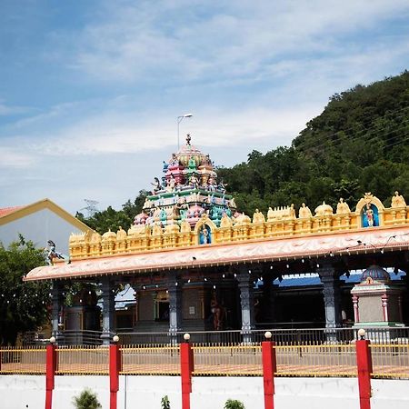 Hostel Motodorm Langkawi Kuah Zewnętrze zdjęcie