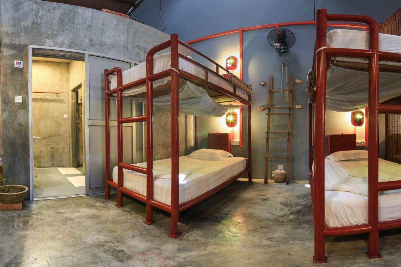 Hostel Motodorm Langkawi Kuah Zewnętrze zdjęcie